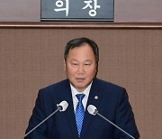 김인호 서울시의회 의장 '통큰 협치' 결단 민주당 살리나?