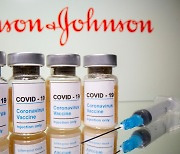 얀센 백신 접종중단 수급불안 심화..국내 공급계약은 600만명분