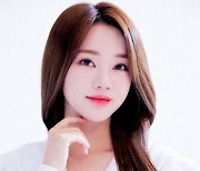 '트롯 바비' 홍지윤, '이숙영의 러브FM'서 '미스트롯2' 비하인드 방출