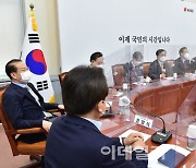 권영세 "마시던 물에 침뱉나"..'아사리판' 김종인 저격