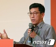 진중권, 안티페미 이준석을 '데스노트'에.."망하겠다는데, 화끈하게"