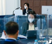 정영애 장관 '디지털 성범죄·스토킹 대응 강화'