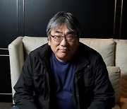 [N인터뷰]② 이용주 감독 "'건축학개론'도 '서복'도 두려움에 관한 영화"