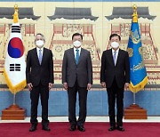 日후쿠시마 원전 오염수 방류 결정에..文대통령 "한국의 우려 매우 크다"