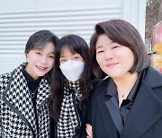 한지민, 두 엄마 길혜연X이정은 '로스쿨' 첫방송 시청 독려