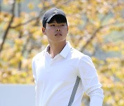[포토] 타구 바라보는 김현석