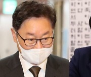 박범계 침묵 부른 '이성윤 딜레마', 檢 기소 방침에 총장 인선 난항