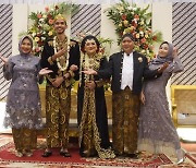 [슬라맛빠기! 인도네시아] 결혼식서 신랑 신부 몸무게 재는 까닭은