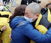 세월호 유가족들, 검찰에 재항고장 제출 "재수사해달라"