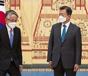 After Receiving the Letter of Credence, President Moon Tells Japanese Ambassador, "South Korea Is Extremely Concerned about the Release of Contaminated Water"