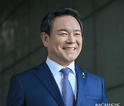 "'5·18 북한군 폭동' 강의한 교수 일벌백계해야"..경찰 고발 추진
