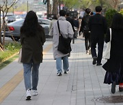 소득 걱정 없이 '아프면 쉴 권리'..상병수당 본격 논의, 재원은 어떻게