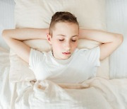 등교시간 늦추기, 학생들 수면부족 해소 효과 (연구)