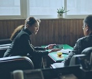 '모범택시' 이솜 VS 김의성, 일촉즉발 독대..팽팽한 기싸움[M+TV컷]