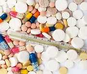 코로나19 팩트체크㊿ 약물 재창출 vs. 신약 개발