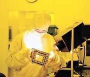Korean firms find global success supporting chip production