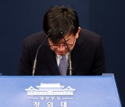 경찰, '전셋값 기습 인상' 김상조 아파트 세입자 조사
