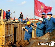 북한 "평양시 1만 세대 살림집 건설장, 날마다 혁신"