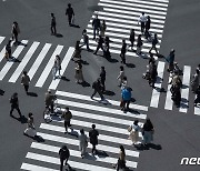 도쿄, 확진자 6일 연속 500명 넘어..비상사태 선포도 고려