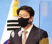 권성동, 국민의힘 원내대표 출마.."윤석열 접촉할 계획"