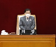 안양시의회, 새 의장단 구성 ..의장 최우규의원, 부의장 박정옥의원