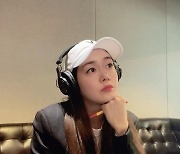 '안성현♥' 성유리, 늙지 않는 핑클요정..정려원 "너무 청초해" 감탄
