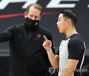뉴욕타임스, NBA 한국계 심판 스콧-한국계 코치 임 등 조명