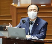 [포토]'답변하는 홍남기 직무대행'