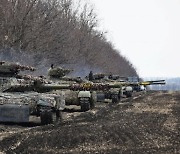 우크라이나 동부에 러시아군 12만명 집결, 전운 고조