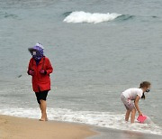 부산 해운대 벌써 물놀이