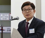 '천안함 재조사' 논란 군사망조사위원장 사퇴.."유족에 상처드려 송구"
