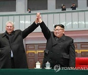김정은, 쿠바 '새 1인자' 디아스카넬에 축전.."친선발전 확언"