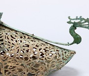 5세기 정교한 투각공예 고창, 나주 금동신발 보물 지정