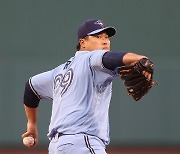 "류현진은 강속구 투수 아냐" MLB.com, BOS전 패인 분석