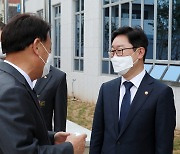 전북 군산 방문한 박범계 법무부 장관