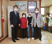천안시민 '난치병 투병 이봉주 선수 돕기' 성금 전달