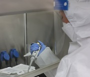 [포토]서울대 신속 PCR 검사 시범 도입