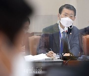 코인투자자들 '은성수 사퇴' 국민청원..동의자 6만명 돌파