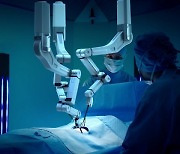 세브란스, 국내 첫 뇌전증 로봇수술 두개골 절개 없이 전극 삽입해 성공