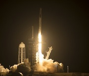[사진]재활용 로켓+유인캡슐 스페이스X '크루-2' 우주비행선 발사