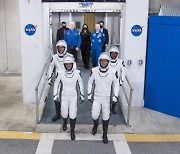 NASA SPACEX CREW2 WALKOUT