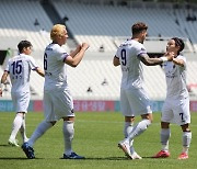 '심동운 17초만의 골' 안양, 서울E 2-1 제압..3연승 3위 도약