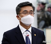 서욱, 인니 국방장관에 '잠수함 사고 애도' 서한 전달