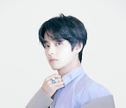 방탄소년단 뷔, 내추럴한 청순함+소년미 "궁극의 아름다움..자연라식 되는 잘생김"