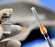 화이자 접종 70대 경비원 사망..당국 "백신 연관성 조사"