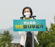 축사하는 김제남 수석