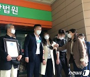 6세아 앗아간 '낮술 운전' 50대 징역 8년..유족들 "무기징역을"(종합)