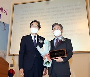 한신대 개교 81주년 기념 행사.. 이재명 경기도지사, 한신상 수상