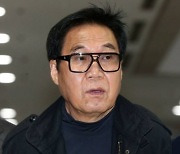 조영남 "윤여정 수상 축하, 바람 피운 남자에 멋진 한 방"