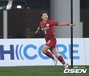 '정설빈 해트트릭' 현대제철, 서울시청에 7-0 대승